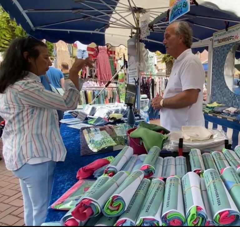 Koopzondag en Jaarmarkt — braderie-en-jaarmarkt in Etten-Leur