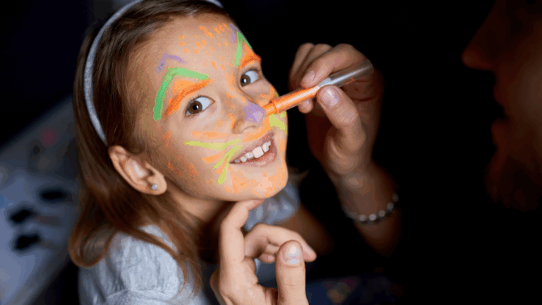 Glow in the dark schminken — theater in Etten-Leur
